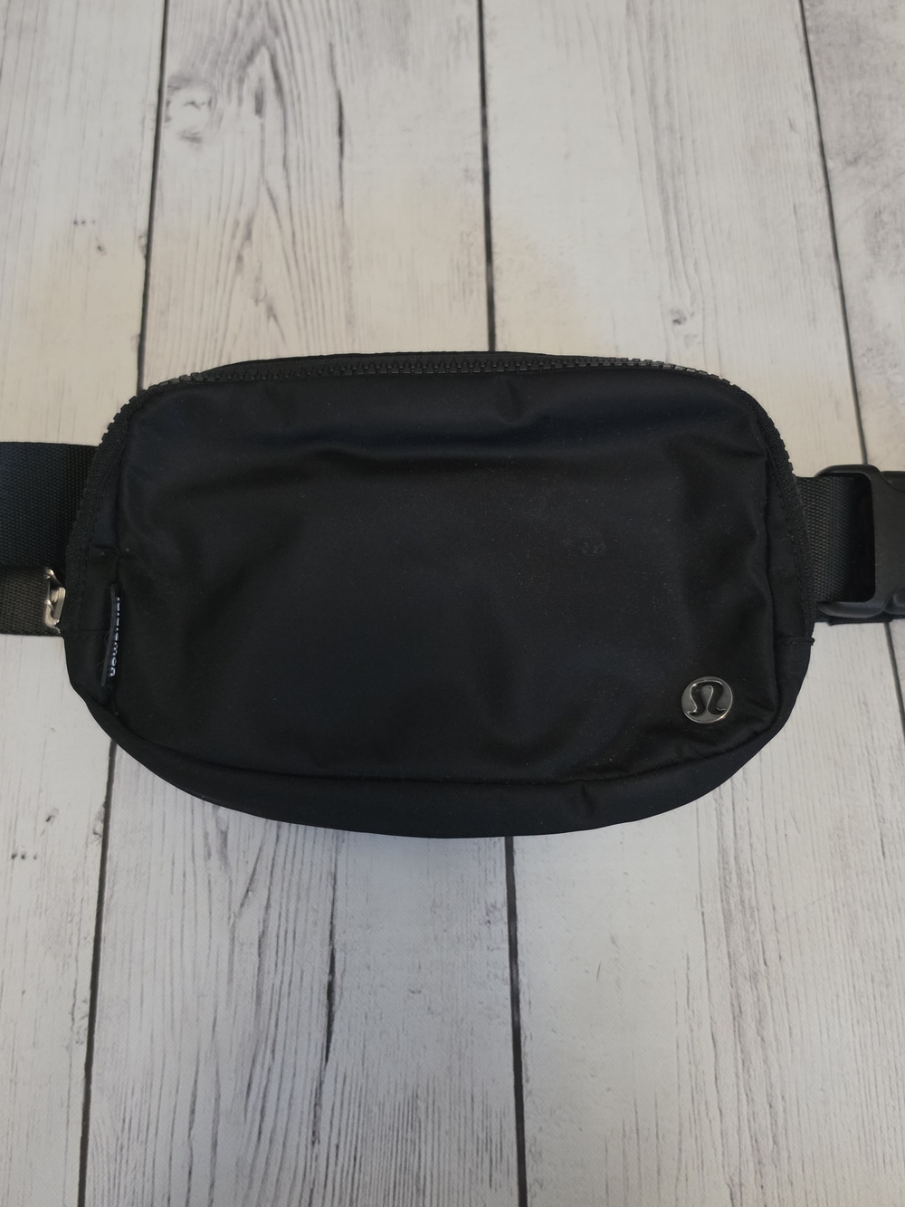 NWOT Original lululemon athletica Black Everywhere Belt Bag with Subtle Logo